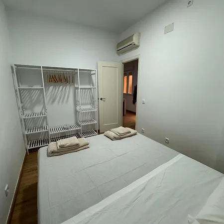 Casa Centrica Tranquila Apartment *
