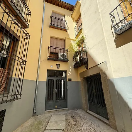 Casa Centrica Tranquila Apartment *