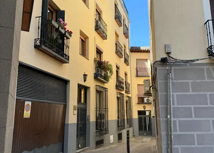 Casa Centrica Tranquila * Toledo